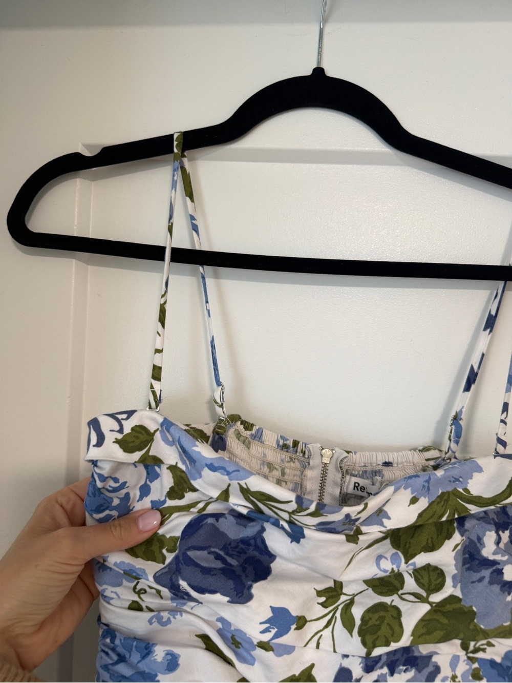 Reformation Kastoria Dress - Picture 4 of 6